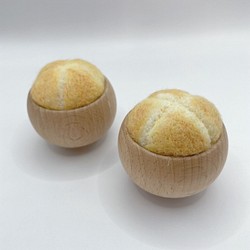 羊毛フェルトのピンクッション「プールパン」 1枚目の画像