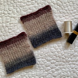 エストニアの無撚毛糸で作った小さな敷き物・コースター　ひつじ（2枚セット） 1枚目の画像