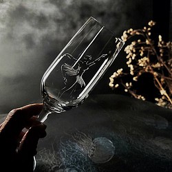 【個性杯客製】繆思的神曲 – 大提琴 氣泡酒杯 可配對 客定手工雕圖/刻字 第1張的照片