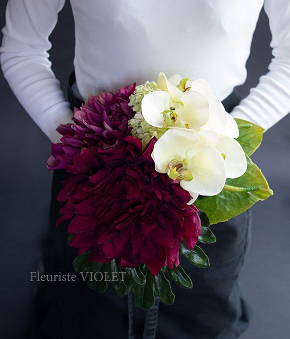 ウェディングブーケ　ダリアとグリーン胡蝶蘭スノーボールのブーケ　アーティフィシャルフラワーブーケ　結婚式　前撮り　造花
