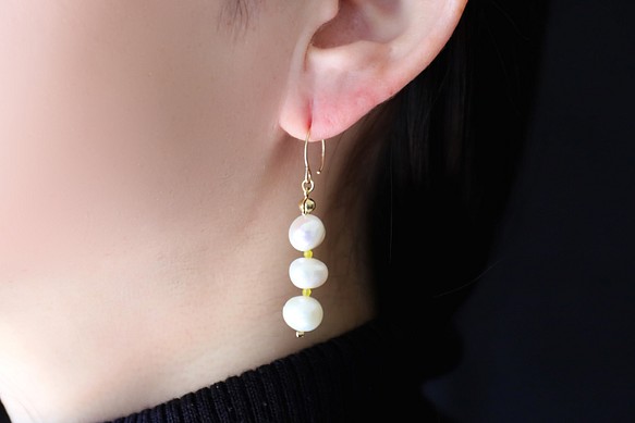 淡水珍珠 x 黃玉髓 3 件套耳環 [14kgf] ・耳環 (#979・#980) 第1張的照片