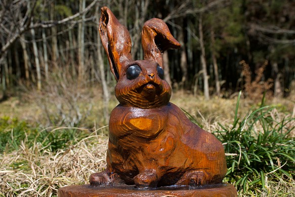 干支 ウサギ　チェーンソーアート彫刻作品　『特価』 1枚目の画像
