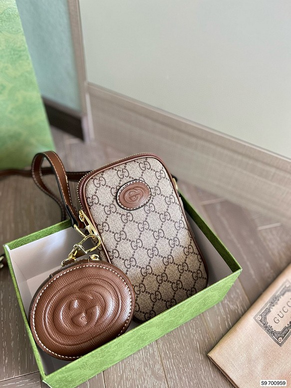 Gucciの可愛い携帯ケース その他ケース jp777 通販｜Creema(クリーマ)