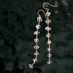 小さな実：Herkimer Crystal-1（earring） ハーキマークリスタルの耳飾り 1枚目の画像