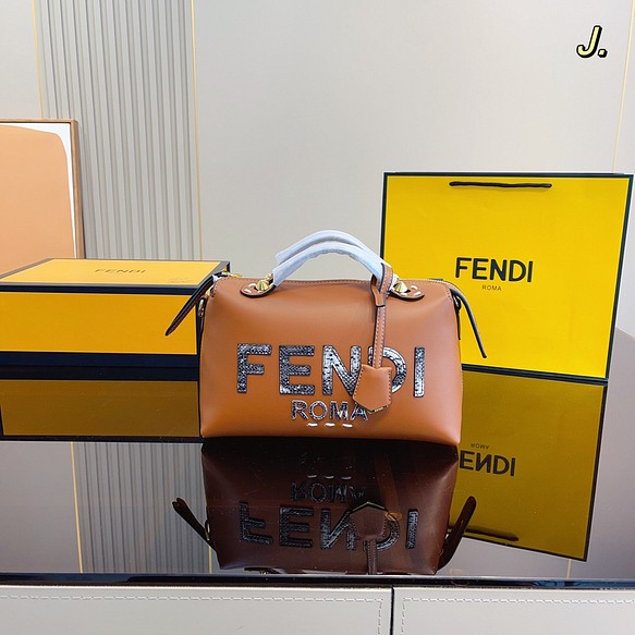 FENDI/フェンディ 新作By The Way ミニジッパーボストン 枕バッグ