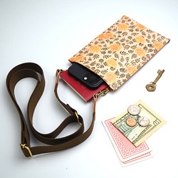 artistic leather slim smartphone pochette(*36花紋)smartphone shoul 第1張的照片