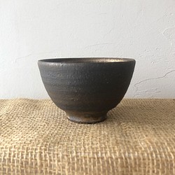 黒釉飯碗 1枚目の画像