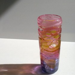 まぼろわ　/　吹きガラス　/　ガラスの花瓶　/　レッド系　 1枚目の画像