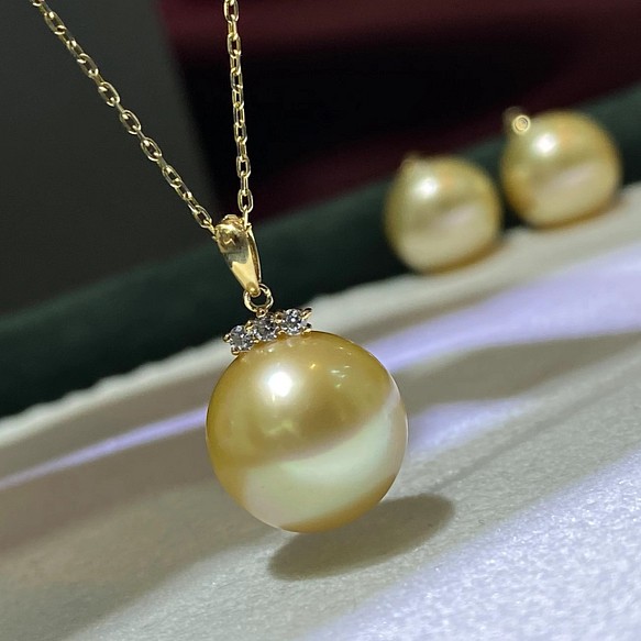 高級】南洋真珠 ダイヤモンド付きペンダントトップk18 ネックレス