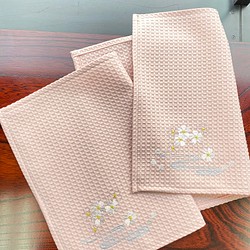 桜と観世水　刺繍ランチョンマット　２枚セット 1枚目の画像