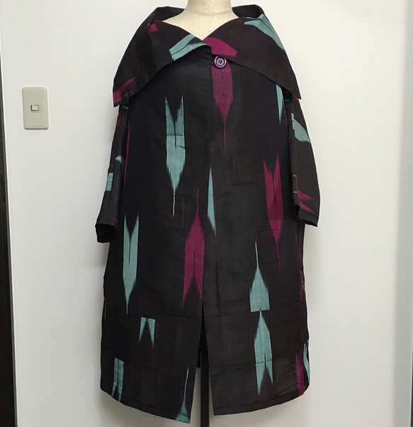 一点ものハンドメイド正絹着物リメイク/春から秋へのスタイリッシュ広襟コート 1枚目の画像