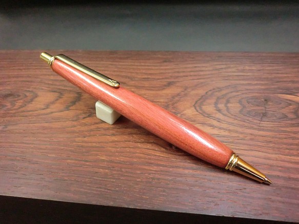 ピンクアイボリー木軸シャープペンシル0.5㎜芯 ペン・筆記用具 ...
