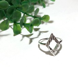 純銀製＊ひし形透かしリング ダイヤ型 指輪・リング Lajemmica
