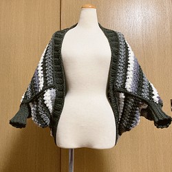 モモンガカーディガン　手編み　モノクロ　ハンドメイド　羽織もの　マーガレット　カーディガン