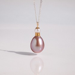 [還剩 1 件] Kintsugi 香水瓶狀珍珠長項鍊 -淡紫色粉紅色- | 60cm silver925 第1張的照片