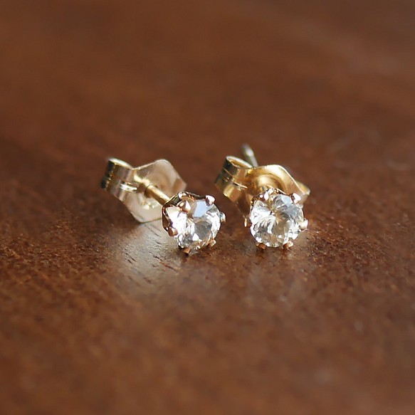 ピアス☆シンハライト（3mm）14kgf ピアス（スタッド・一粒