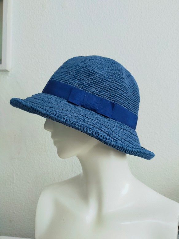 Yuu　コットンツバ広ハット手編み帽子　畳める帽子サイズ調整機能付き　青 1枚目の画像