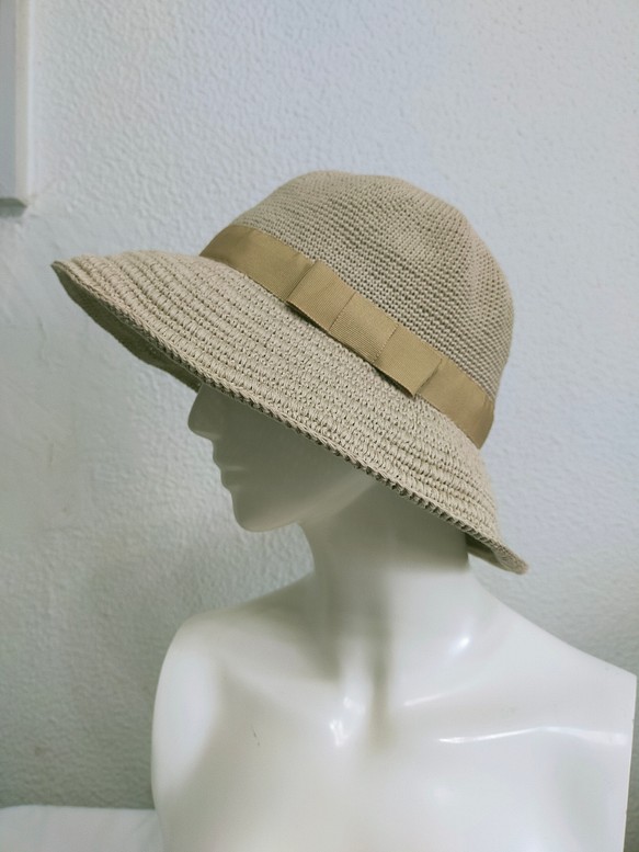 Yuu　コットンツバ広ハット手編み帽子　畳める帽子サイズ調整機能付き　ベージュ 1枚目の画像