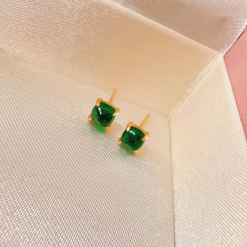 エメラルドピアス0.85ct k18 ピアス（スタッド・一粒） パール大好き