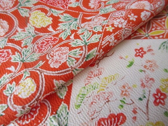 橙色 Kyoto Yuzen Karaka Pattern Pure Silk Crepe Tango Chirimen No. 第1張的照片