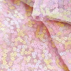 チュ-ルレース　3m x 1.3m 桜　紫陽花スパンコールの花刺繍レース　生地　 2枚目の画像