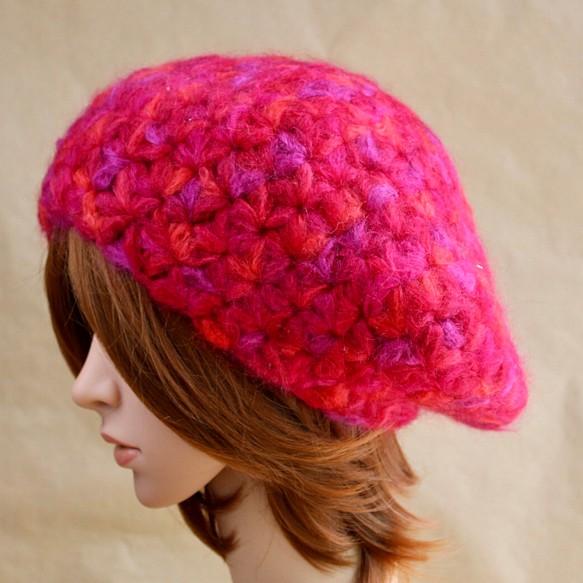リフ編みのベレー帽　赤系ミックスカラー（モヘア＆ウール） 1枚目の画像