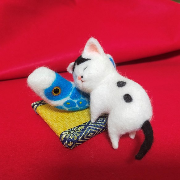 日本製 ミニチュア 端午の節句 鯉のぼりと白猫さん ハンドメイド