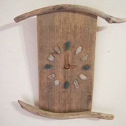 【壁掛け時計】流木とシーグラスの時計 1枚目の画像