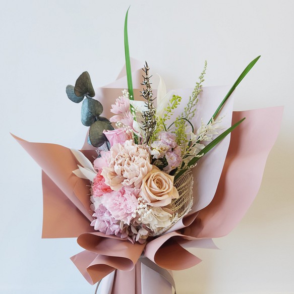 ギフトにもおすすめ！ドライ・プリザーブドフラワーの立てたまま飾れる自立する花束：ローズ・カーネーション・アジサイのブーケ