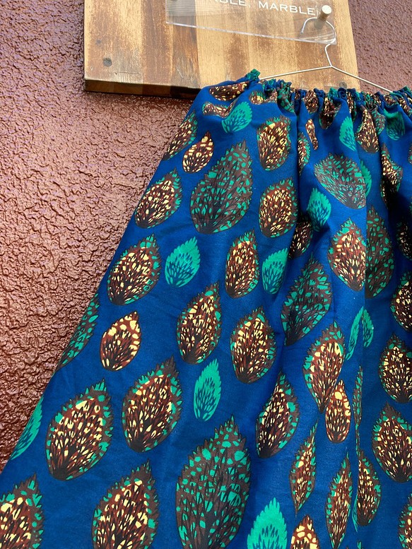 アフリカンファブリック　アフリカンスカート　アフリカ布　アフリカンバティック　ギャザースカート　着丈約85cm 1枚目の画像