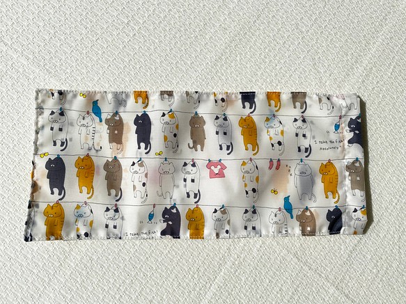 マスクカバー◆３D（横長）立体マスク用◆洗濯猫柄◆白◆撥水素材 1枚目の画像