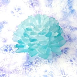 【オーダー】シーグラスのお花のランプシェード ライトブルー 玻璃（はり）ギフトラッピング対応【海灯花】 1枚目の画像