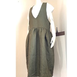 大人かわいい　リネン100%生地 オリーブカラージャンパースカート 1枚目の画像
