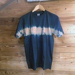 藍と柿渋染め細い横絞TシャツMサイズのみ1点限り 1枚目の画像
