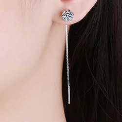 美品☆Pt900☆輝き強し☆絶品ダイヤ0.15+0.15ct☆揺れるピアス-www