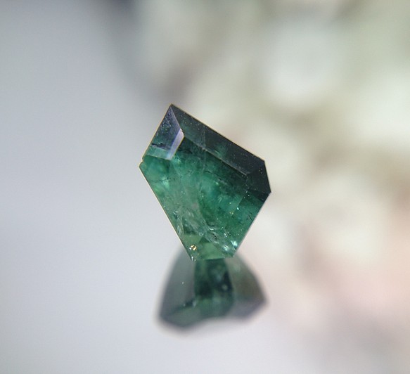 トルマリン バイカラートルマリン 2.68ct ⭐1834 天然石 ルース 天然石