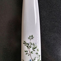 スレンダーな花瓶・枝葉 1枚目の画像