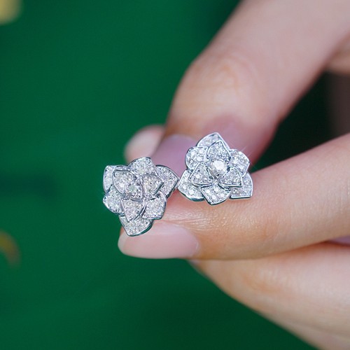 花モチーフ 天然ダイヤモンドピアス0.42ct k18 | www.jarussi.com.br