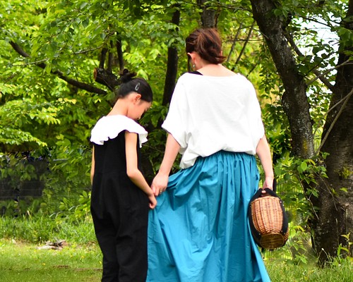 ♡夏季限定カラー♡シャリっと涼しいタイプライタークロス♡爽やか夏色ターコイズブルーのギャザーたっぷりロングスカート