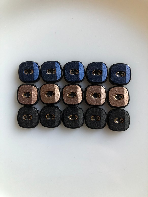 アンティーク ボタン 5個　ビンテージ 昭和 レトロ 個性的 ハンドメイド素材 日本製 ポップ アクセ 1枚目の画像