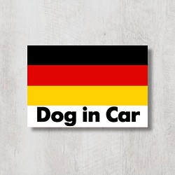 ドイツ国旗【Dog in Car/ドッグインカー】マグネットステッカー 1枚目の画像