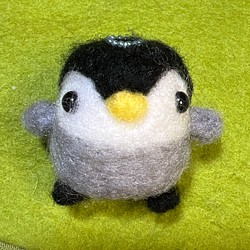ペンギンのブローチ 1枚目の画像