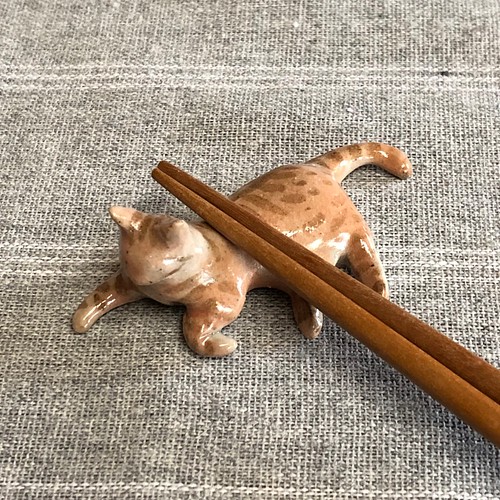 猫の箸置き三態（茶トラ） 猫グッズ 猫雑貨 箸・箸置き gatti_zakka