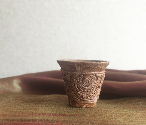 陶器でできた縄文土器風のカップ（3） 1枚目の画像