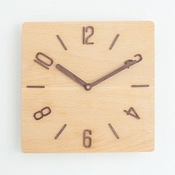 無垢材　木の掛け時計ブナ　スクエア 1枚目の画像