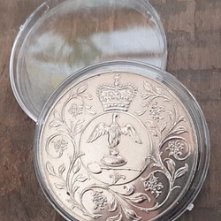 英国 イギリス 1977年 ブリティッシュ  クラウン コイン 5シリング  カプセル付き 28g 39mm  美品です 1枚目の画像