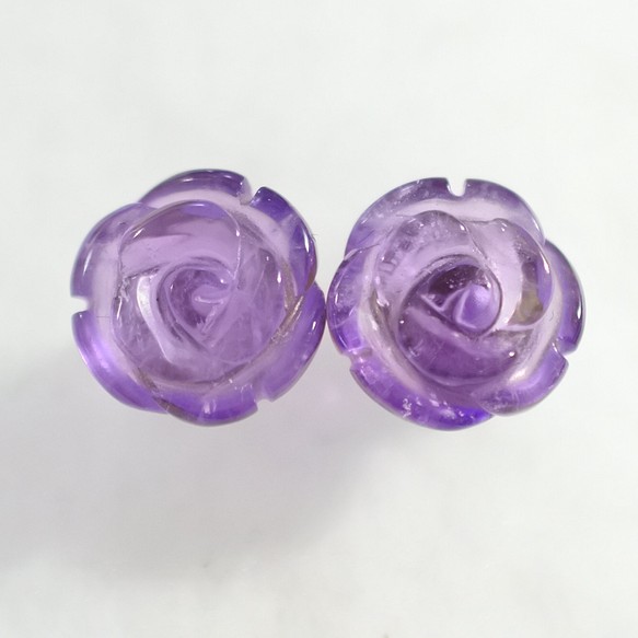 （獨一無二的商品）紫水晶玫瑰耳釘（10 毫米，鈦柱） 第1張的照片