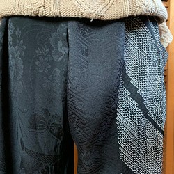 2種類の羽織から　もんぺパンツ　着物リメイク 1枚目の画像