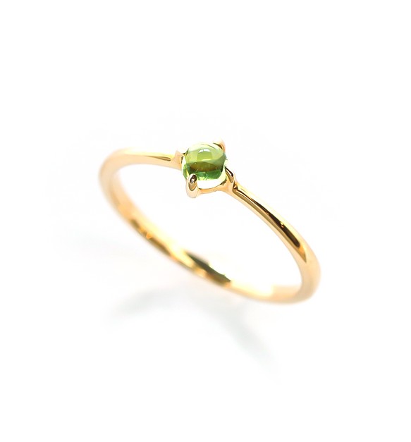 橄欖石 K10 小指戒指凸圓形切割 ~MUOT~ 八月生日石 [定制] 第1張的照片