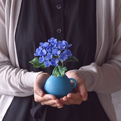 ◆粘土のお花◆ ガクアジサイ　ブルー【信楽焼】ペティベース　A806 1枚目の画像
